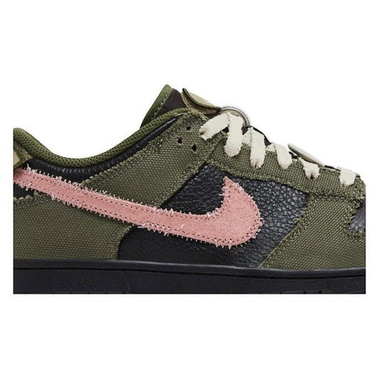 DUNK LOW DUNKS NOT DEAD