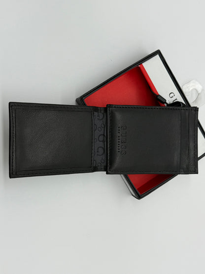 MEN TARJETERO GUESS CON IMAN REVERSIBLE