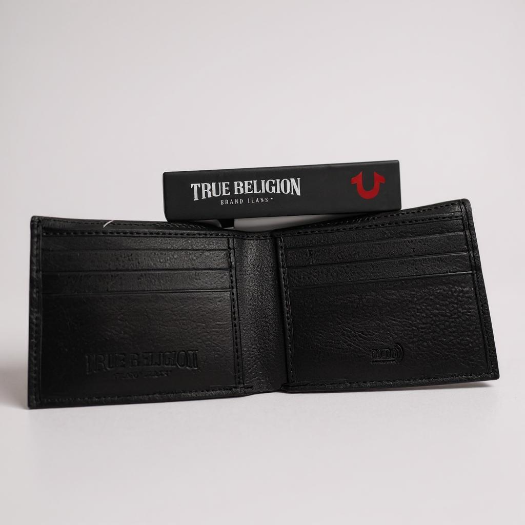 MEN CARTERA TRUE RELIGION “BLACK AND SILVER”